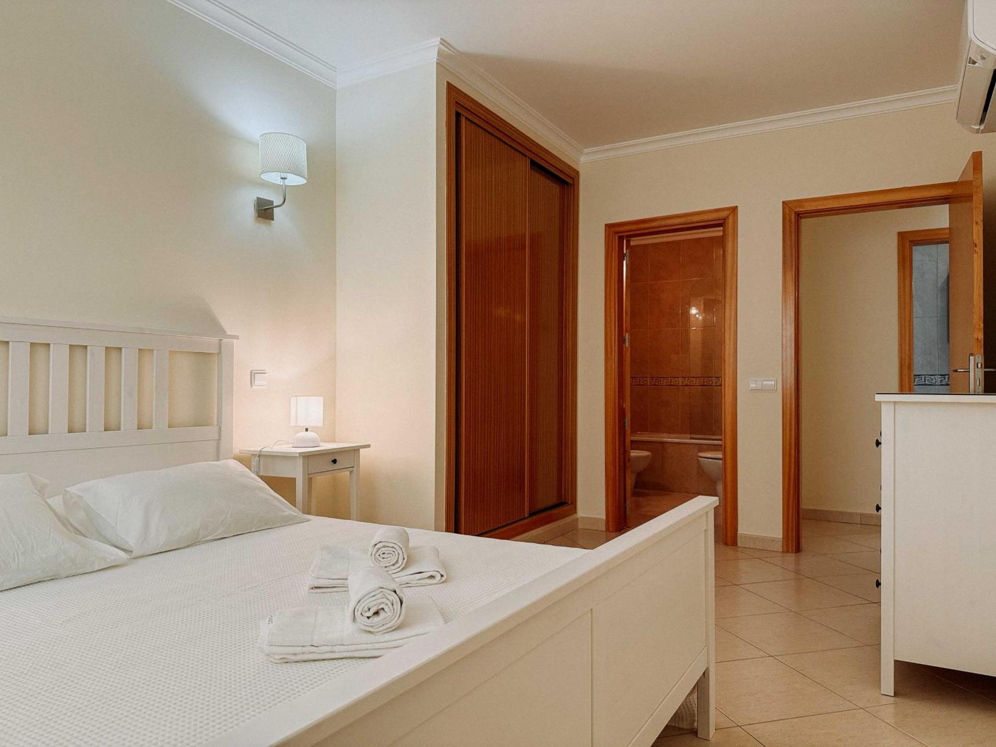 Portugal Rentals Vila Da Praia Apartments 阿尔沃尔 外观 照片